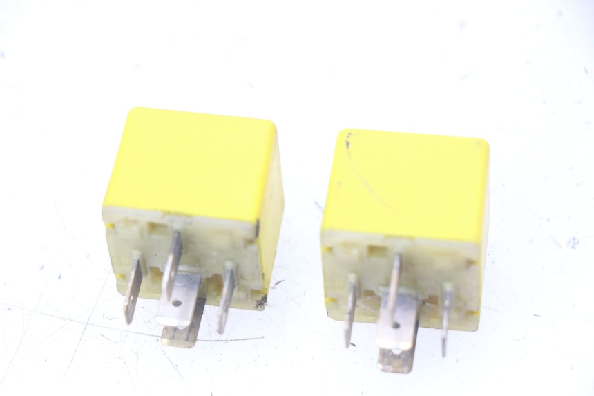 photo de ELEKTRISCHES RELAIS GILERA NEXUS 125 (2009 - 2013)