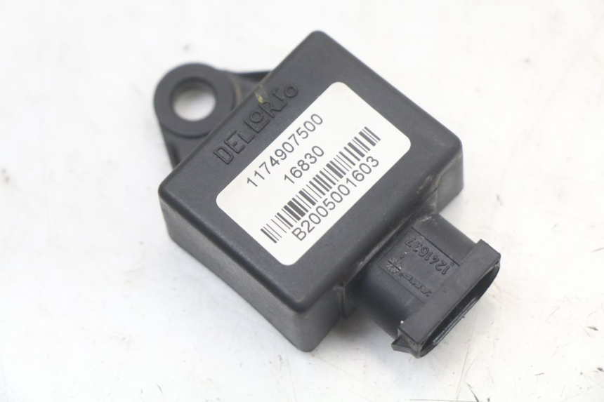 photo de ELEKTRISCHES RELAIS PEUGEOT LUDIX 50 (2005 - 2007)