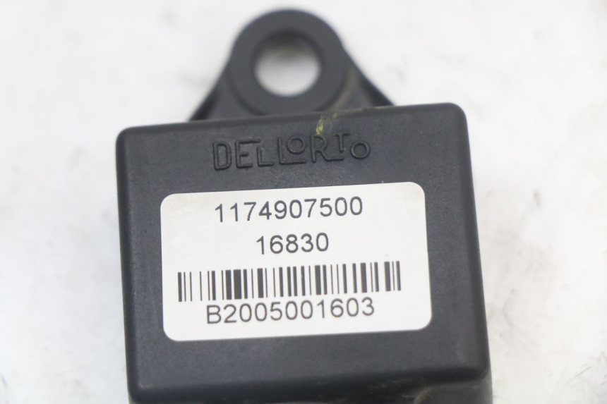 photo de ELEKTRISCHES RELAIS PEUGEOT LUDIX 50 (2005 - 2007)