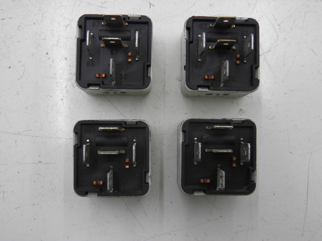 photo de RELAIS PIAGGIO MP3 400 (2007 - 2009)