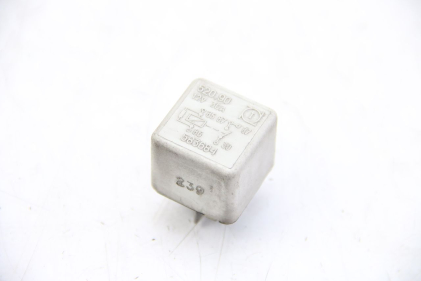 photo de ELEKTRISCHE RELAIS PIAGGIO VESPA GTS SUPER IE 125 (2009 - 2016)