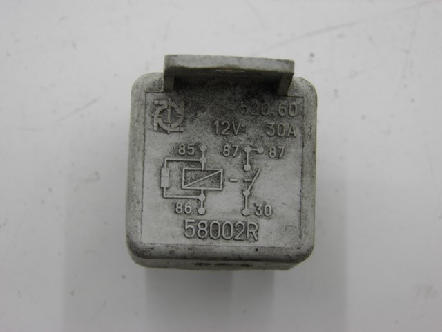 photo de ELEKTRISCHES RELAIS PIAGGIO X8 125 (2004 - 2007)