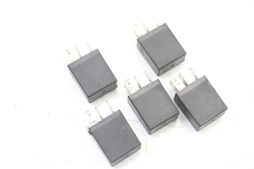 photo de RELAIS PEUGEOT SATELIS 125 (2013 - 2018)