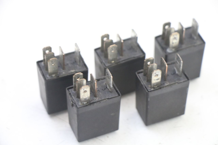 photo de RELAIS PEUGEOT SATELIS 125 (2013 - 2018)