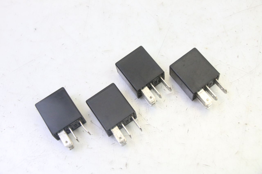 photo de RELAIS PEUGEOT SATELIS 125 (2013 - 2018)