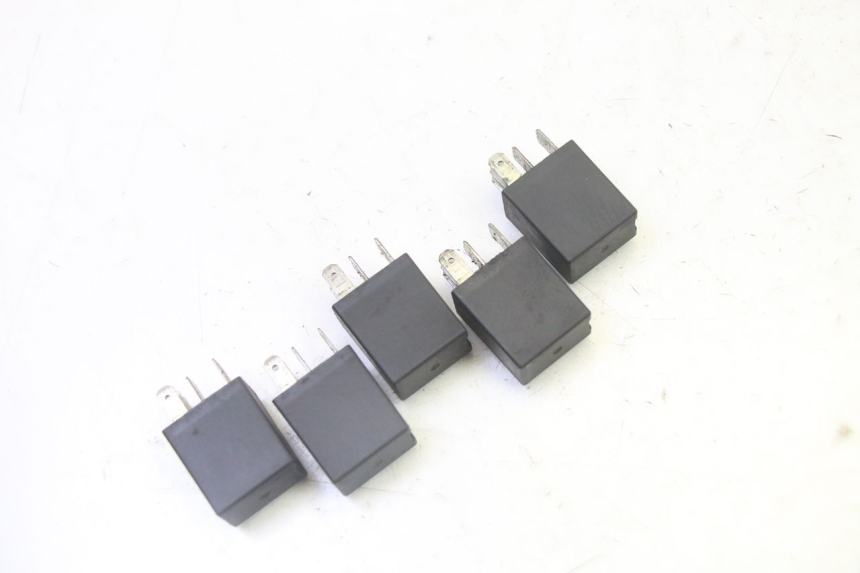 photo de RELAIS PEUGEOT SATELIS 125 (2013 - 2018)