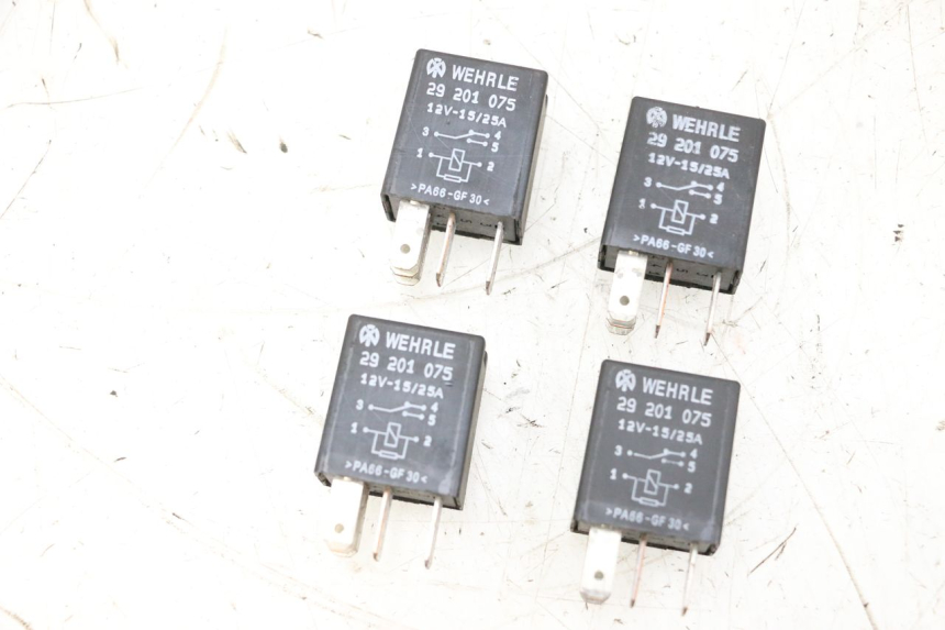 photo de RELAIS PEUGEOT SATELIS 125 (2013 - 2018) - Hauptansicht