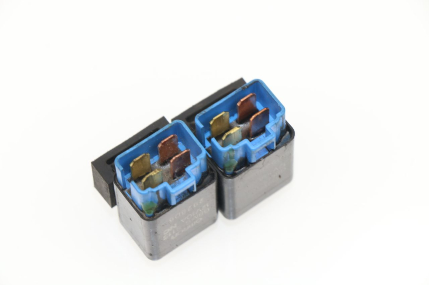 photo de ELEKTRISCHES RELAIS SUZUKI SIXTEEN 125 (2008 - 2010)
