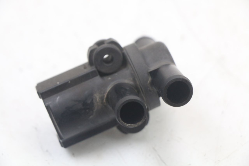 photo de RELAIS SUZUKI GSR 750 (2011 - 2017)
