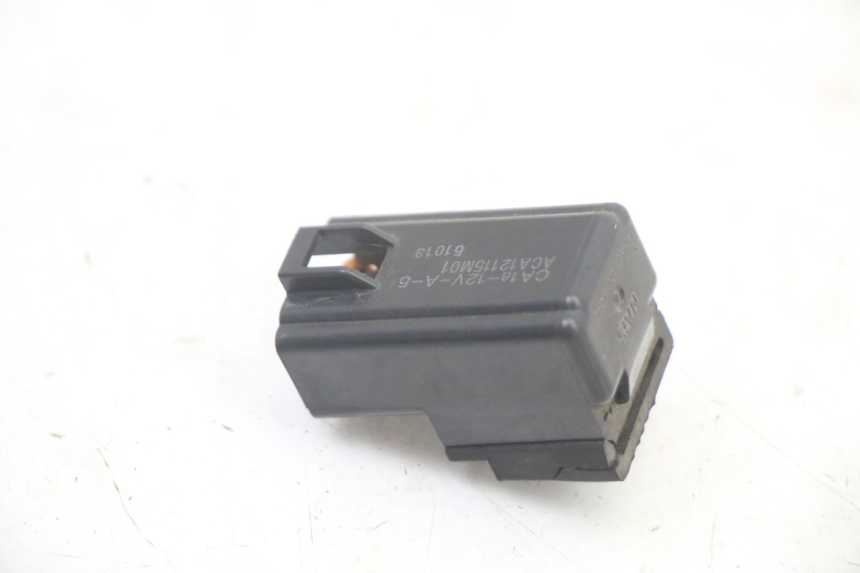 photo de ELEKTRISCHE RELAIS SUZUKI UH BURGMAN 125 (2002 - 2006)