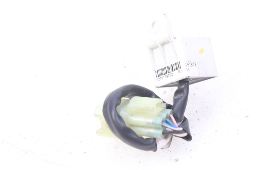 photo de ELEKTRISCHES RELAIS PIAGGIO VESPA GTS IGET ABS 125 (2017 - 2023)