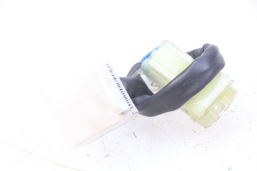 photo de ELEKTRISCHES RELAIS PIAGGIO VESPA GTS IGET ABS 125 (2017 - 2023)
