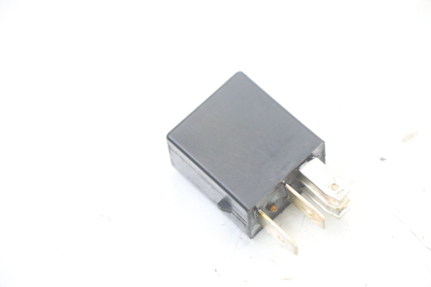 photo de RELAIS YAMAHA FZS FAZER 600 (2001 - 2003)