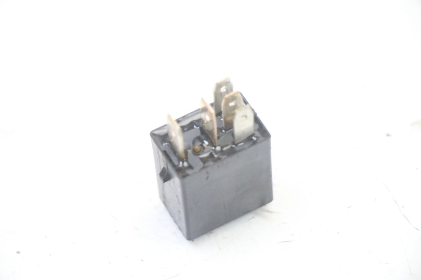 photo de RELAIS YAMAHA FZS FAZER 600 (2001 - 2003)