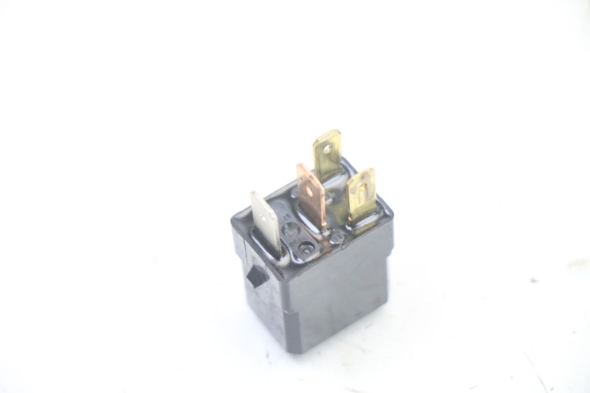 photo de RELAIS YAMAHA FZS FAZER 600 (2001 - 2003)