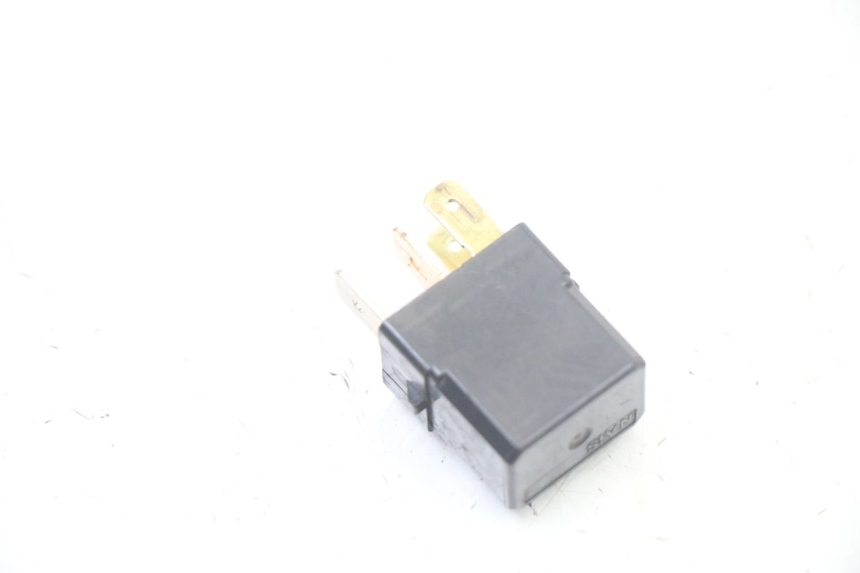 photo de RELAIS YAMAHA FZS FAZER 600 (2001 - 2003)