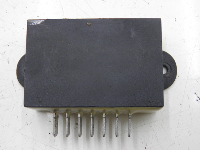 photo de ELEKTRISCHE RELAIS YAMAHA FZS FAZER 600 (1998 - 2001)