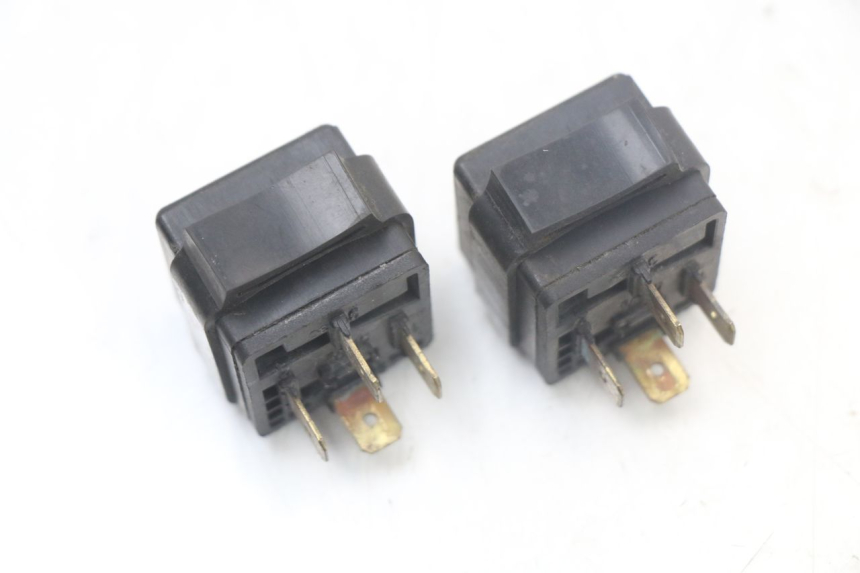 photo de ELEKTRISCHES RELAIS YAMAHA YP MAJESTY 125 (2002 - 2006)