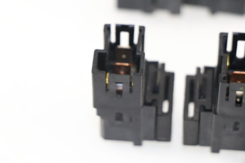 photo de ELEKTRISCHE RELAIS YAMAHA YP MAJESTY 400 (2004 - 2008)