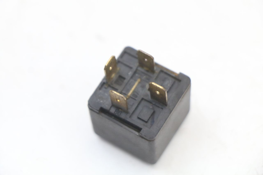 photo de ELEKTRISCHES RELAIS YAMAHA YP MAJESTY 125 (2002 - 2006)
