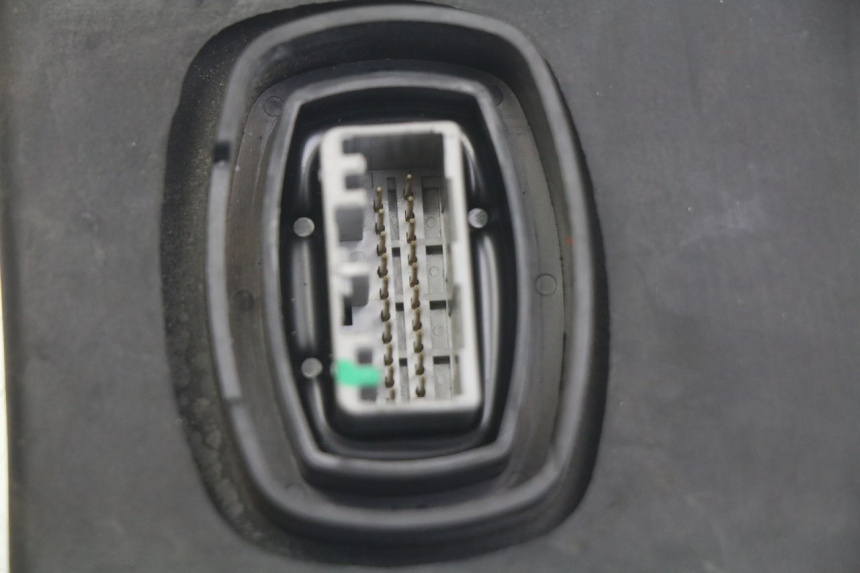 photo de SCHEINWERFERRELAY HONDA FORZA 125 (2015 - 2016)