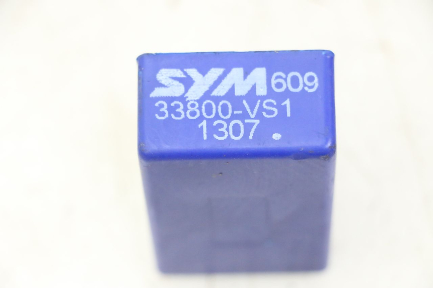photo de SCHEINWERFER RELAIS SYM JOYMAX 125 (2010 - 2017)