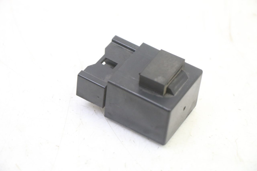 photo de KRAFTSTOFFPUMPENRELAIS YAMAHA FZ6 FAZER S2 600 (2007 - 2011)