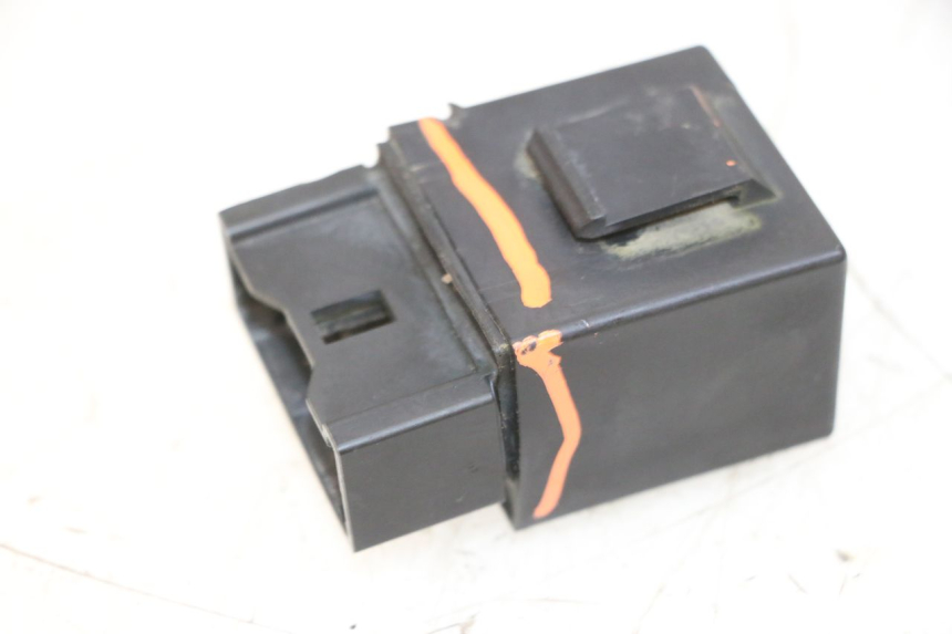 photo de KRAFTSTOFFPUMPENRELAIS YAMAHA FZ6 N FAZER 600 (2004 - 2006)