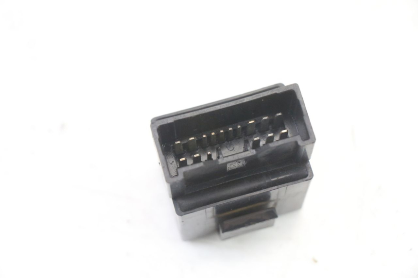 photo de KRAFTSTOFFPUMPENRELAIS YAMAHA FZ6 FAZER S2 600 (2007 - 2011)