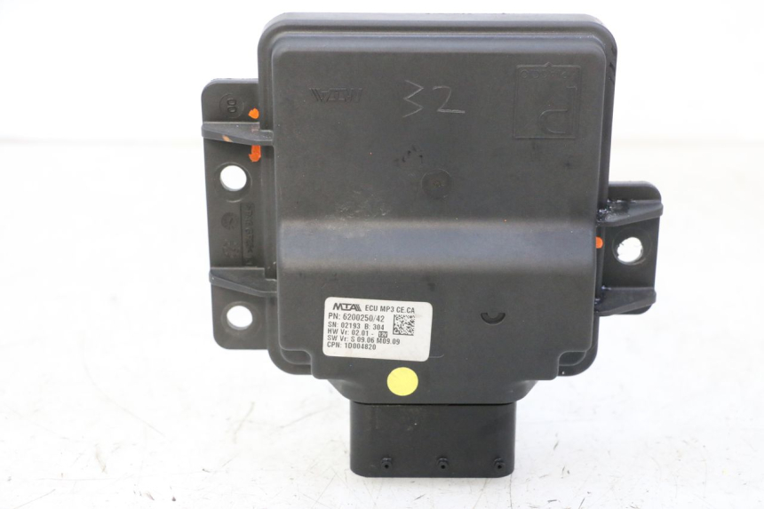 photo de ROLL LOCK RELAIS PIAGGIO MP3 HPE 310 (2024 - 2025)