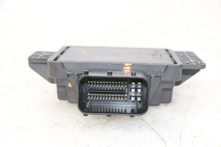 photo de ROLL LOCK RELAIS PIAGGIO MP3 HPE 310 (2024 - 2025)