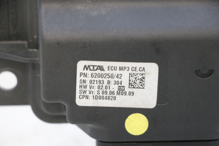 photo de ROLL LOCK RELAIS PIAGGIO MP3 HPE 310 (2024 - 2025)