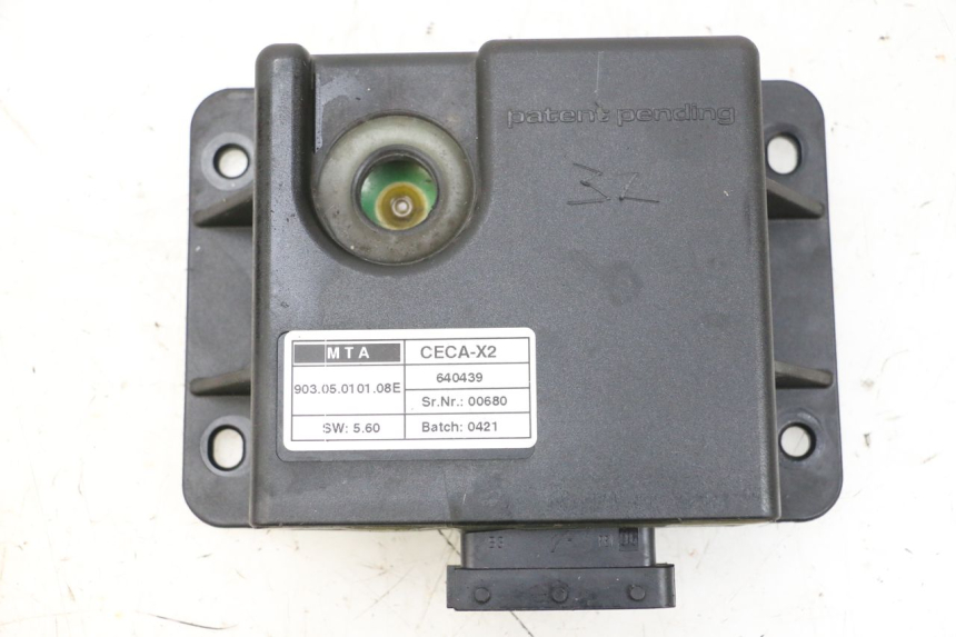 photo de ROLL LOCK RELAIS PIAGGIO MP3 HPE 300 (2019 - 2026) - Oberflächenzustand und Material