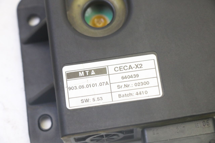 photo de ROLL LOCK RELAIS PIAGGIO MP3 LT 300 (2010 - 2016) - Detailansicht des Bauteils