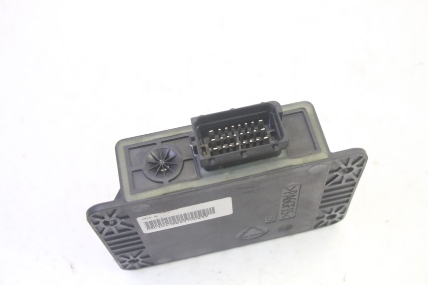 photo de ROLL LOCK RELAIS PIAGGIO MP3 500 (2016 - 2018) - Alternative Perspektive