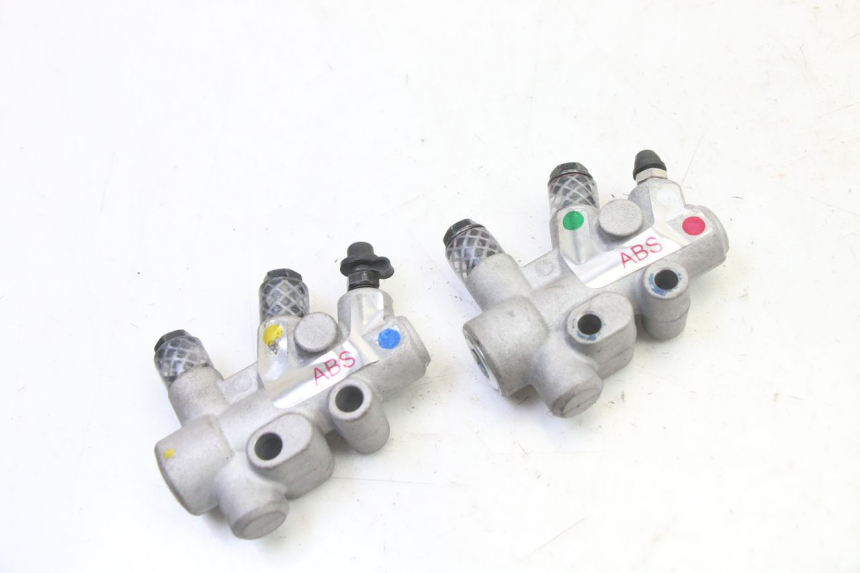 photo de BREMSVERTEILER PIAGGIO MP3 HPE 310 (2024 - 2025)
