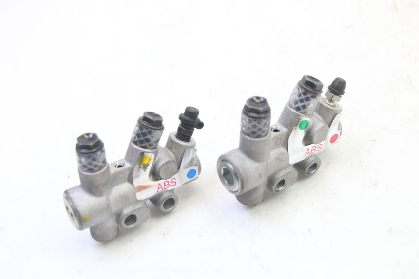 photo de BREMSVERTEILER PIAGGIO MP3 HPE 310 (2024 - 2025)