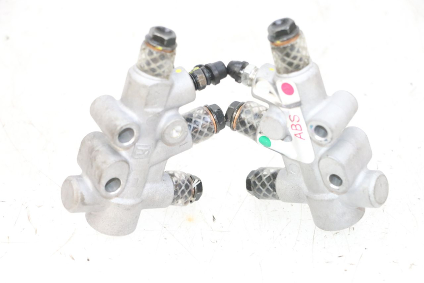 photo de BREMSVERTEILER PIAGGIO MP3 HPE 300 (2019 - 2026) - Detailansicht des Bauteils