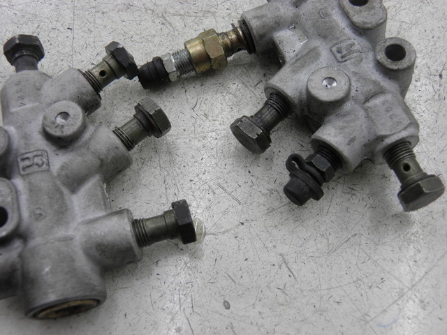 photo de BREMSSATTELVERTEILER PIAGGIO MP3 RL 250 (2007 - 2010)