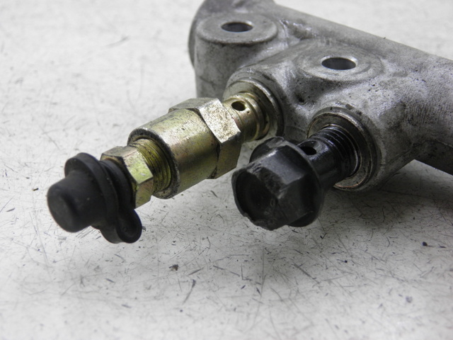 photo de BREMSVERTEILER SYM MAXSYM I 400 (2011 - 2016)