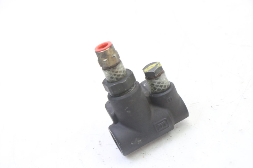 photo de BREMSSATTELVERTEILER PIAGGIO X9 EVOLUTION 125 (2003 - 2007)