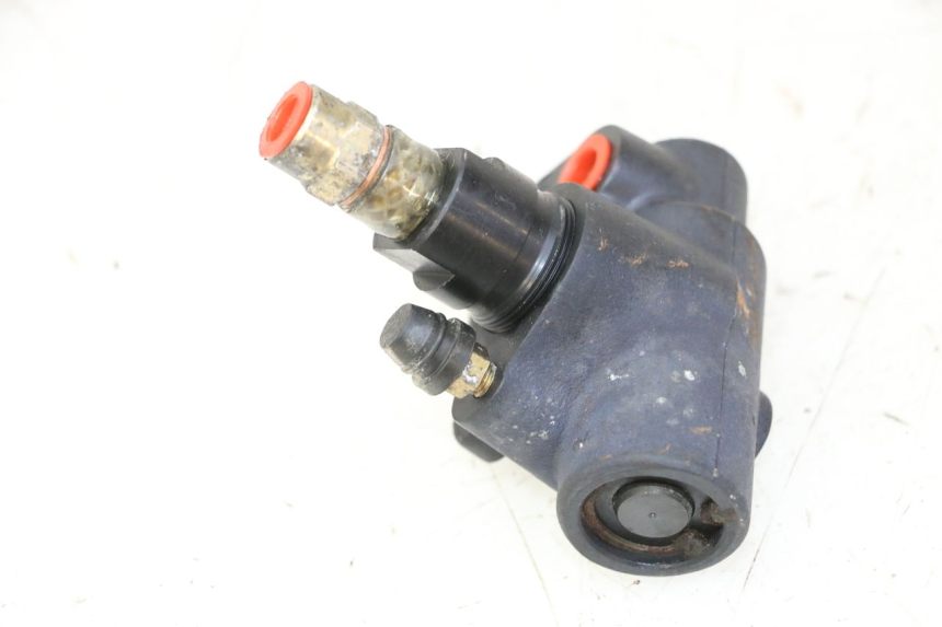 photo de BREMSSATTELVERTEILER PIAGGIO X9 EVOLUTION 125 (2003 - 2007)