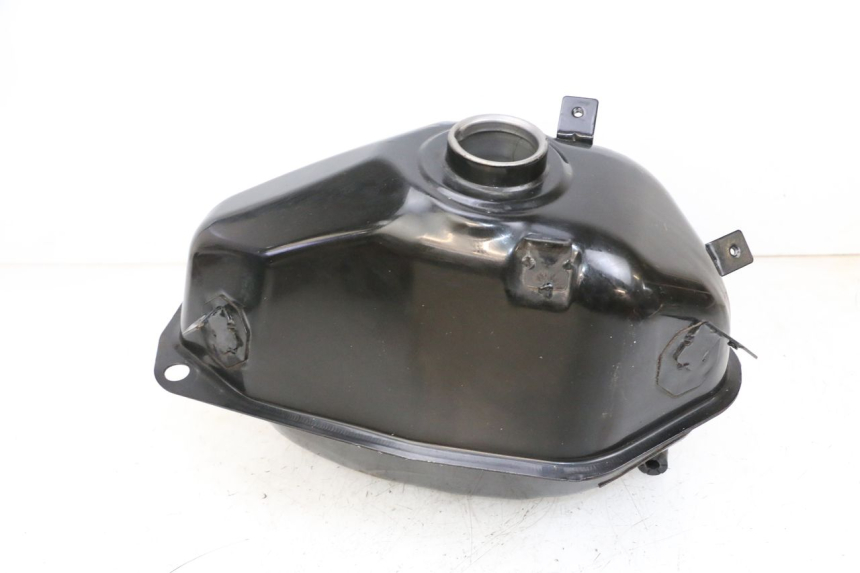 photo de KRAFTSTOFFTANK MAG POWER BOMBERS 4T 50 (2016 - 2026) - Details der Befestigungspunkte