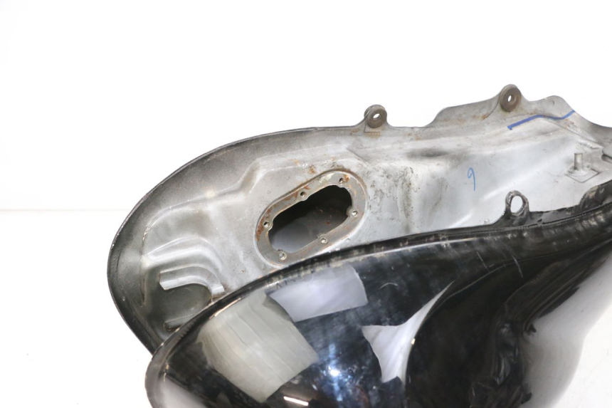 photo de KRAFTSTOFFTANK KSR CODE 125 (2018 - 2020) - Details der Befestigungspunkte