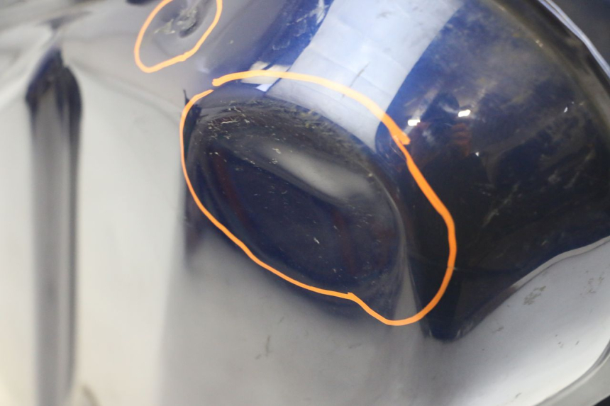 photo de KRAFTSTOFFTANK SUZUKI DL V STROM 1000 (2002 - 2007) - Gesamtansicht des Produkts