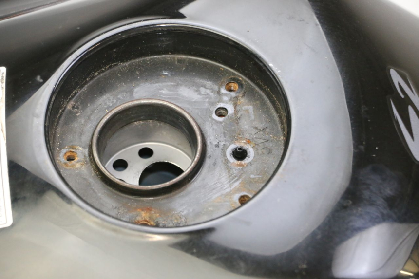 photo de KRAFTSTOFFTANK YAMAHA FZ6 FAZER S2 600 (2007 - 2011)