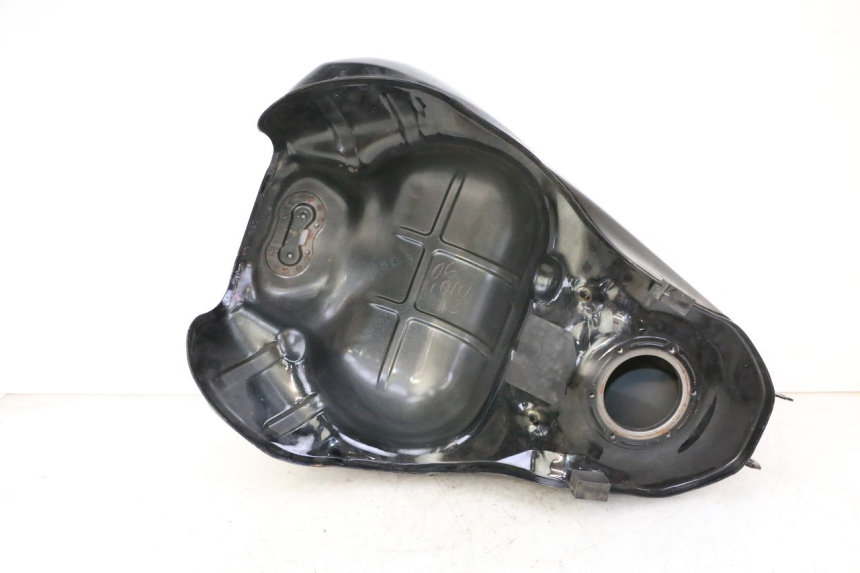 photo de KRAFTSTOFFTANK YAMAHA FZ6 FAZER S2 600 (2007 - 2011)