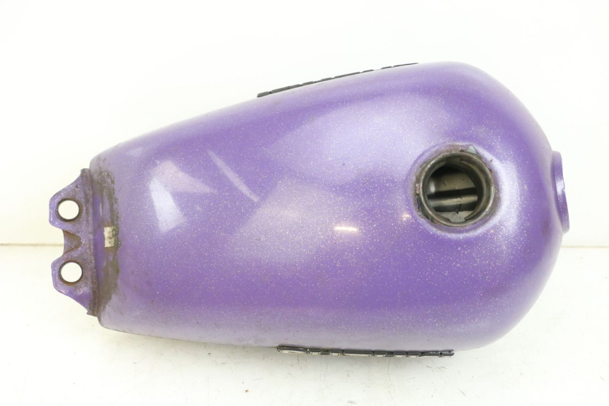 photo de KRAFTSTOFFTANK SUZUKI GN 125 (1997 - 2000)