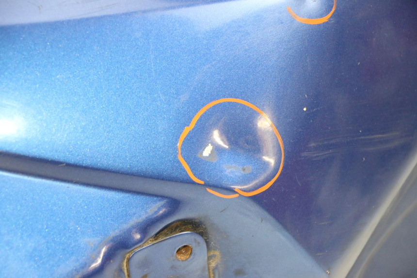 photo de KRAFTSTOFFTANK KAWASAKI GPX R WARBIRD 600 (1988 - 1993) - Hochauflösende Nahaufnahme