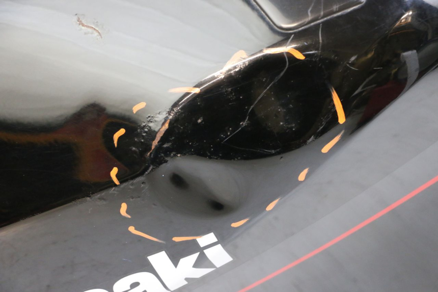 photo de KRAFTSTOFFTANK KAWASAKI GPZ RX 1000 (1986 - 1988) - Kennzeichnungen und Originalreferenzen